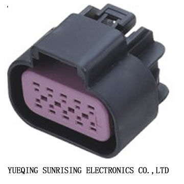 Automobile connector - connector assembly for H9 bulb DJY7105E-1.5-21