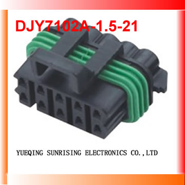 Automobile connector - Metri-Pack 150 Series 12065425